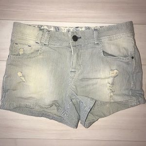 Promod seersucker distressed shorts
